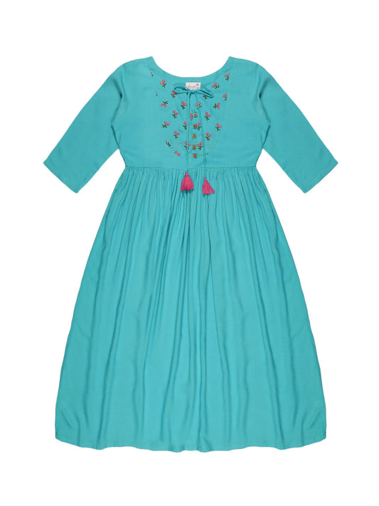 Youngly Lilac Embroidery Yoke Kurti